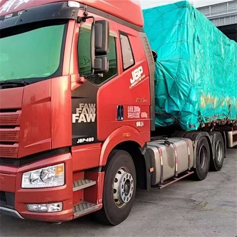 德钦县昂仁县进仓物流：专线直达的多元货运探索