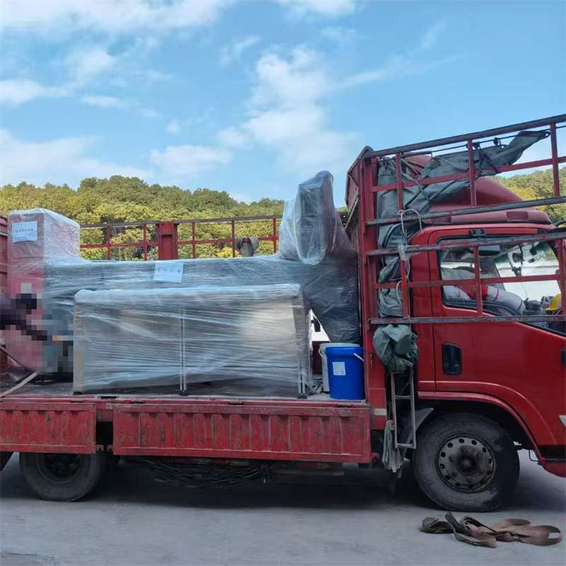 德钦县石河子市物流专线：高效运输与多元服务探索
